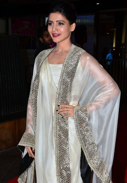 Samantha In White Dress At Jio Filmfare South Awards 28